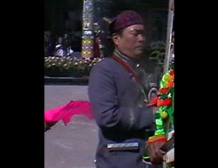 ျပည္သူ့စစ္အသြင္ေျပာင္း ကခ်င္ေခါင္းေဆာင္ ေနအိမ္အက်ယ္ခ်ဳပ္ အဖမ္းခံရ