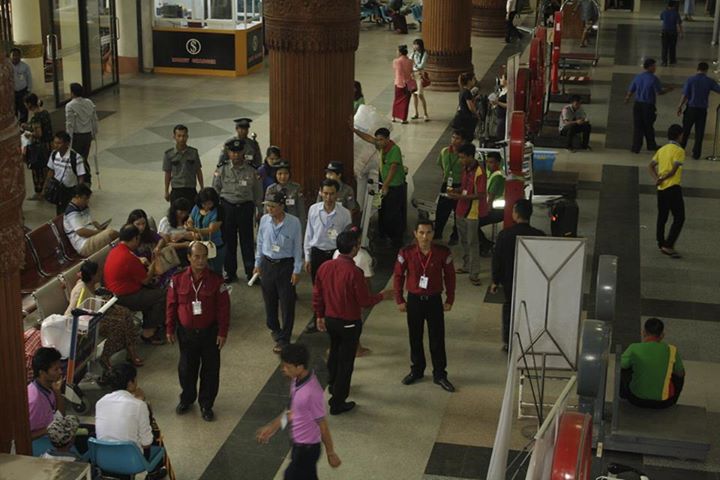 ရန္ကုန္ေလဆိပ္ အထုတ္ဆြဲႏွင့္ တကၠစီလုငွားသူမ်ားကုိ ရွင္းၿပီ