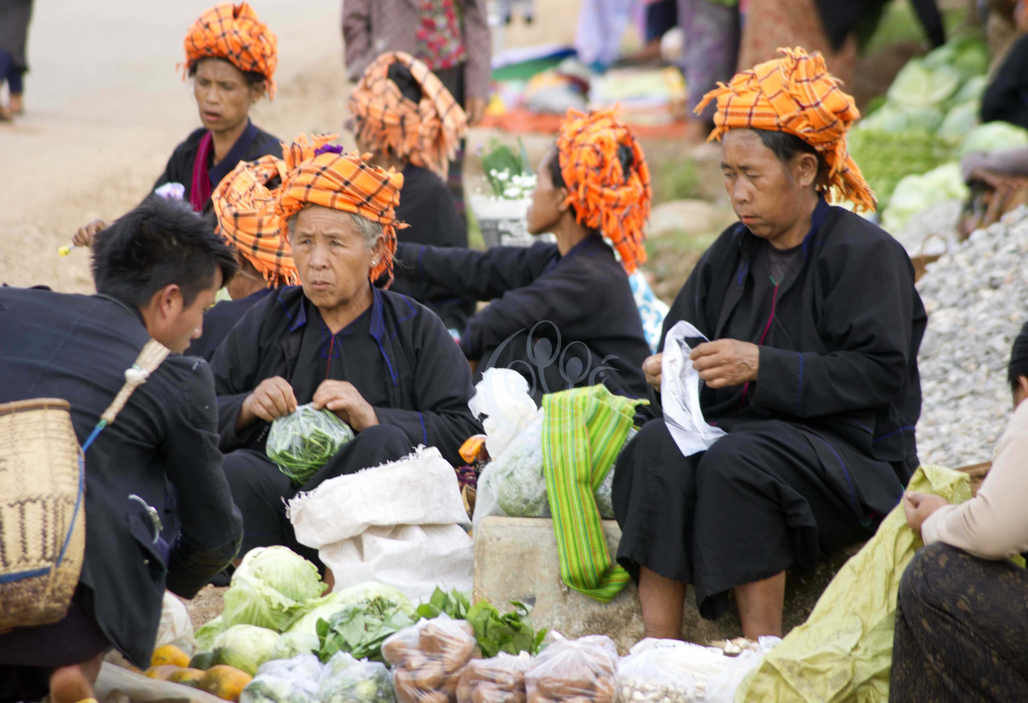 ရွမ္းျပည္နယ္ေတာင္ပုုိင္း ပင္ေလာင္းေစ်းေန႔ (ဓာတ္ပံု)