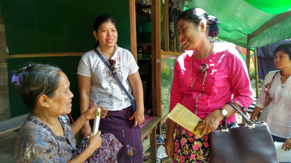ေဒါက္တာ ညိဳညိဳသင္း မဲဆြယ္စည္း႐ုံး (ဓာတ္ပုံ)