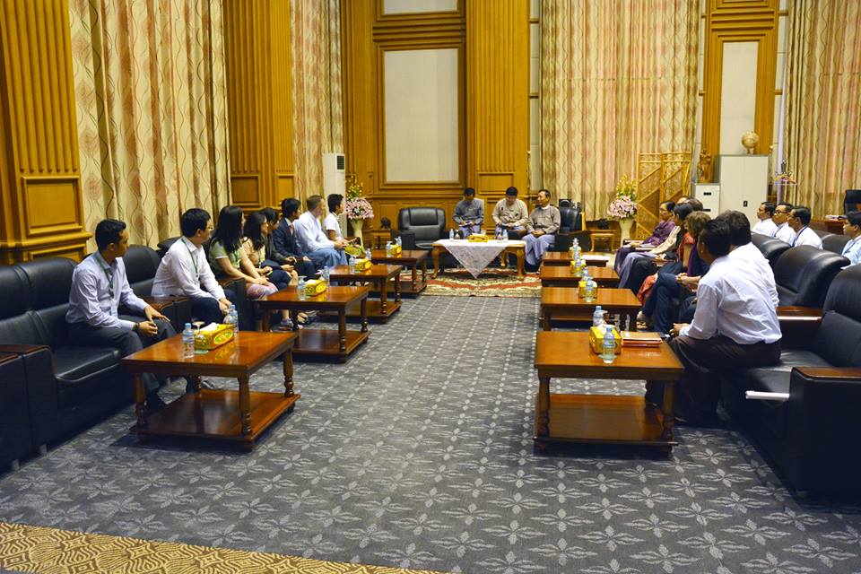 ျပည္သူ စား၀တ္ေနေရး အဆင္မေျပဘဲ ႏိုင္ငံျပဳျပင္ေျပာင္းလဲမႈ မေအာင္ျမင္ႏိုင္ဟု ဦးေရႊမန္း ေျပာ