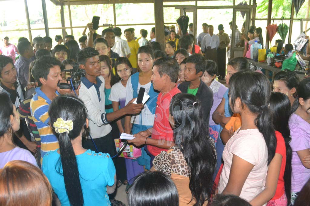 ၿမိတ္အထပ္သားစက္႐ုံမွ အလုပ္သမားမ်ား တရက္လုပ္အားခ ၃၆၀၀ က်ပ္ ရရွိရန္ေတာင္းဆို