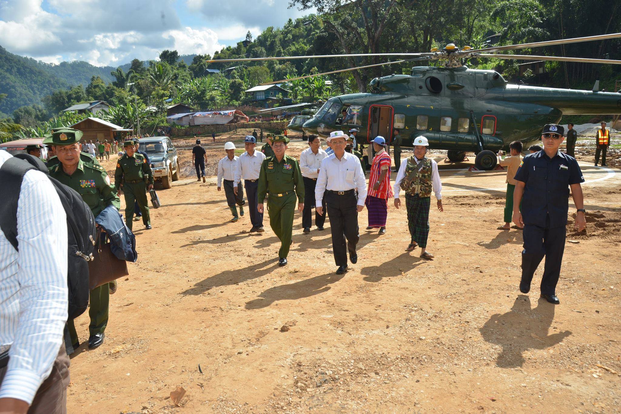 လုံၿခံဳသည့္ေနရာ ေရႊ႕ေျပာင္းေပးမည္ဟု ေမာ္ခ်ီးေဒသခံမ်ားကုိ သမၼတေျပာ