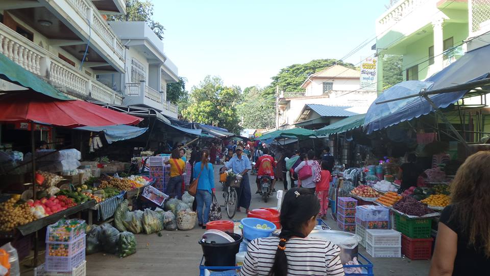 တာခ်ီလိတ္ ဝမ္ေကာင္း ၿမိဳ႕မေစ်း ျမင္ကြင္း (ဓာတ္ပုံ)