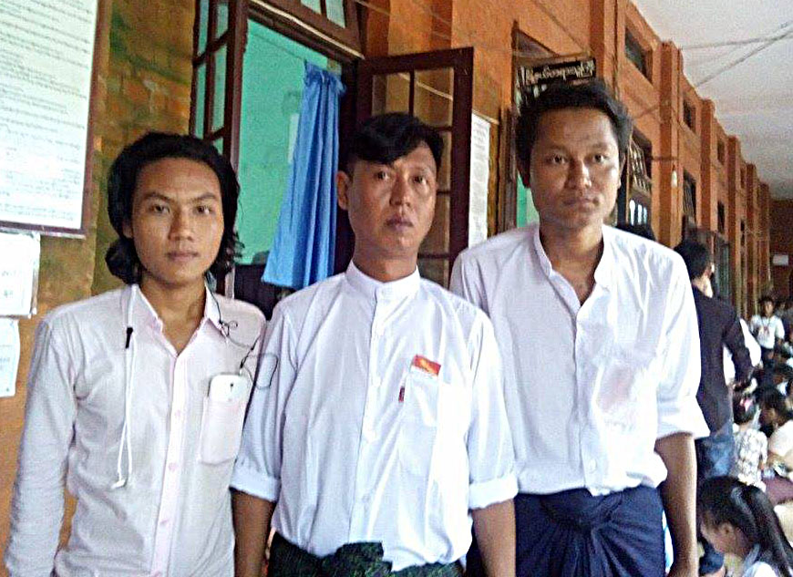 သပိတ္ေမွာက္ေက်ာင္းသားမ်ား တရား႐ုံးကို အယုံအၾကည္ မရွိသျဖင့္ ေရွ႕ေနပါ၀ါ ႐ုပ္သိမ္း