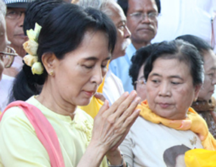 ေဒၚ​ေအာင္ဆန္း​စုၾကည္ ပုဂံဘုရား​ဖူး​ထြက္မည္