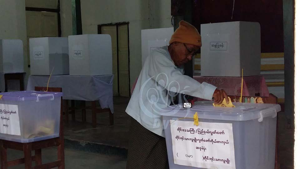 ကယားျပည္နယ္ ရွားေတာၿမိဳ႕နယ္ မဲ႐ုံ ျမင္ကြင္း