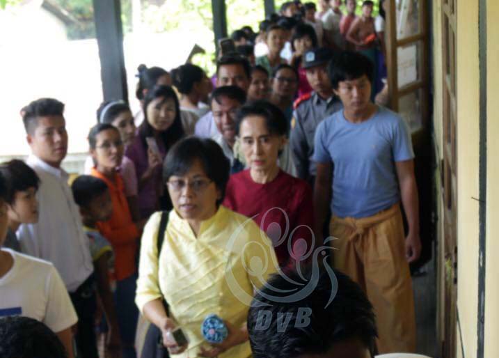 ေဒၚေအာင္ဆန္းစုုၾကည္ ျပည္ခိုုင္ၿဖိဳးပါတီကိုု မဲအျပတ္အသတ္ႏိုုင္