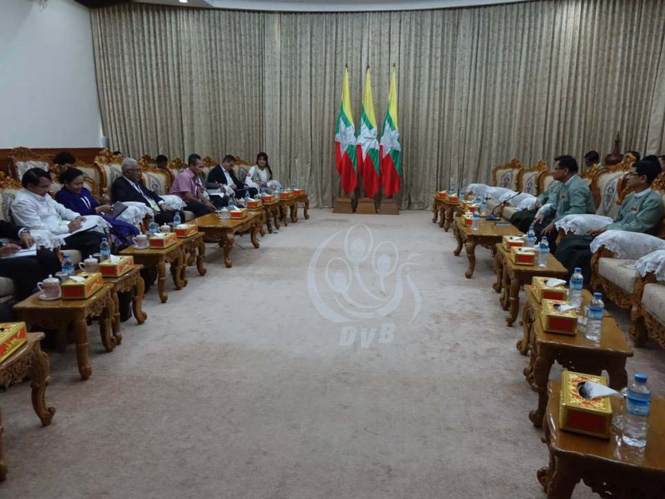 ေရြးေကာက္ပဲြေကာ္မရွင္ ဥကၠ႒ႏွင့္ အာဆီယံ ေရြးေကာက္ပြဲေလ့လာေရးအဖြဲ႔ဝင္မ်ား ေတြ႔ဆံု