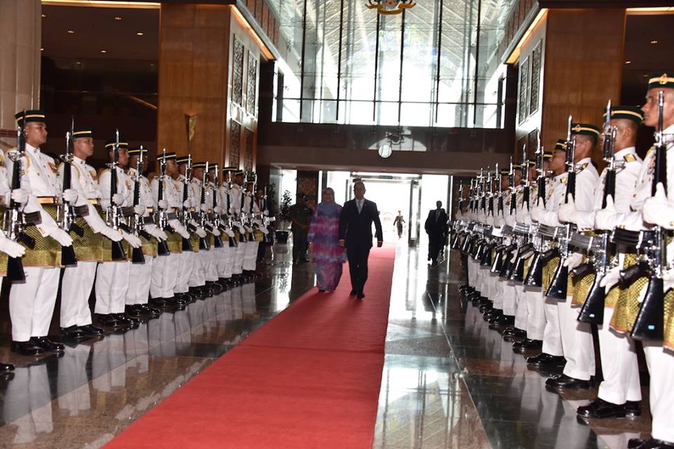 သမၼတ ဦးသိန္းစိန္ မေလးရွားႏုိင္ငံ သြားေရာက္