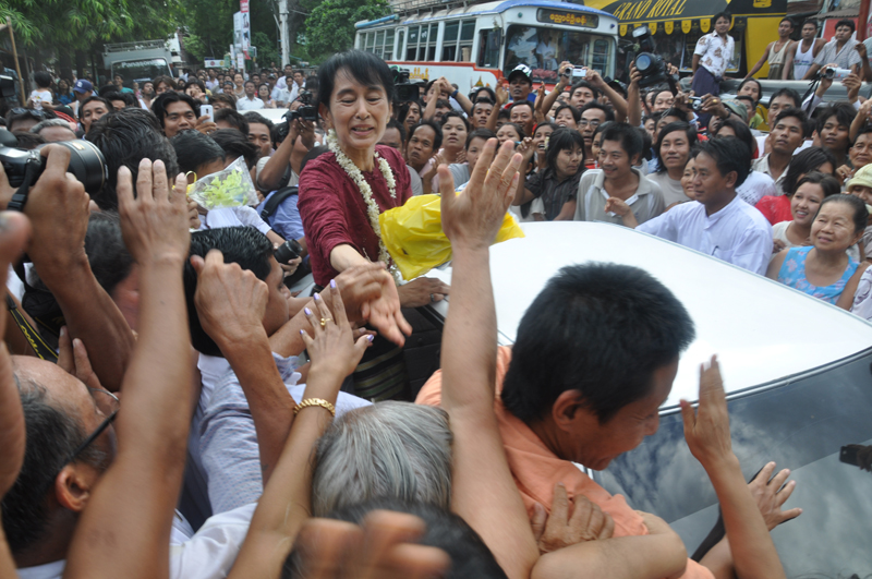 လူထု​ေခါင္း​ေဆာင္နွင့္​ ​ေညာင္ဦး​ျမို့​ခံမ်ား​ (ဓါတ္ပံုသတင္း​)