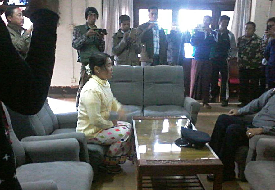 ေဒၚစုစုေႏြးကုိ လြန္ခဲ့တဲ့တႏွစ္ေက်ာ္က ဆႏၵျပမႈျဖင့္ ျပင္ဦးလြင္ရဲစခန္းက ဖမ္းဆီးတရားစြဲဆုိ