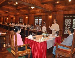 ျပည္ပမီဒီယာမ်ားကို သတင္းမပို့ရန္ ရန္ကုန္တိုင္း အစိုးရ၀န္ၾကီးခ်ဳပ္ ထပ္မံပိတ္ပင္