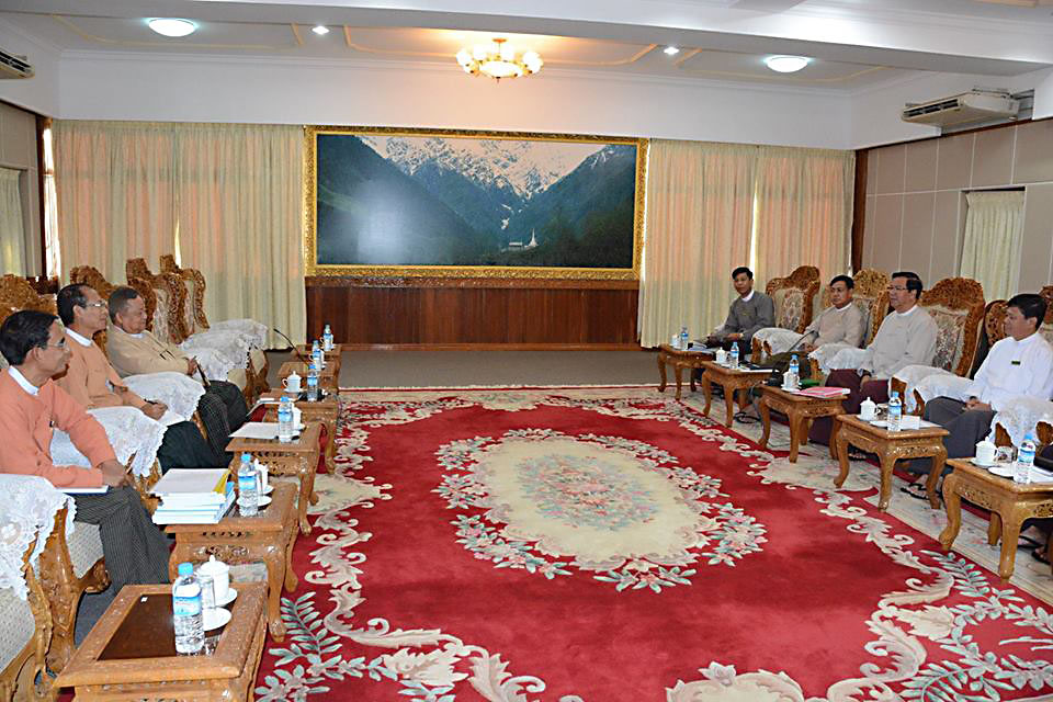 ႏုိင္ငံအႀကီးအကဲတာ၀န္ လႊဲေျပာင္းမႈ ေနျပည္ေတာ္တြင္ ေတြ႔ဆုံေဆြးေႏြး