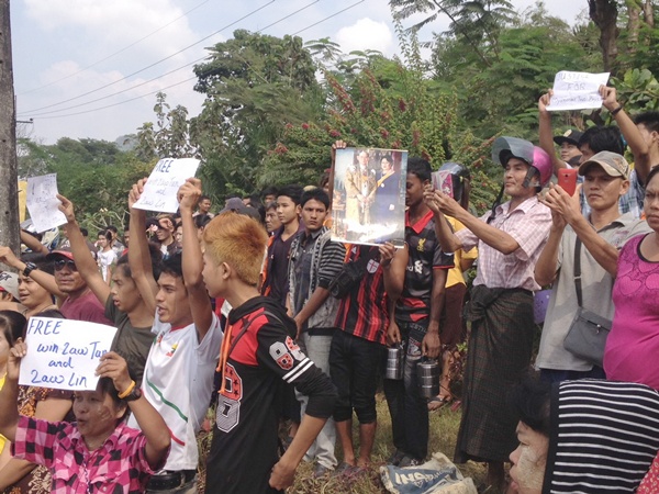 ဘုရားသုံးဆူနယ္စပ္ စက္႐ုံမ်ား ယာယီပိတ္၊ ျမန္မာဘက္သြား ထုိင္းႏုိင္ငံသားမ်ား ျပန္လာရန္ တုိက္တြန္း