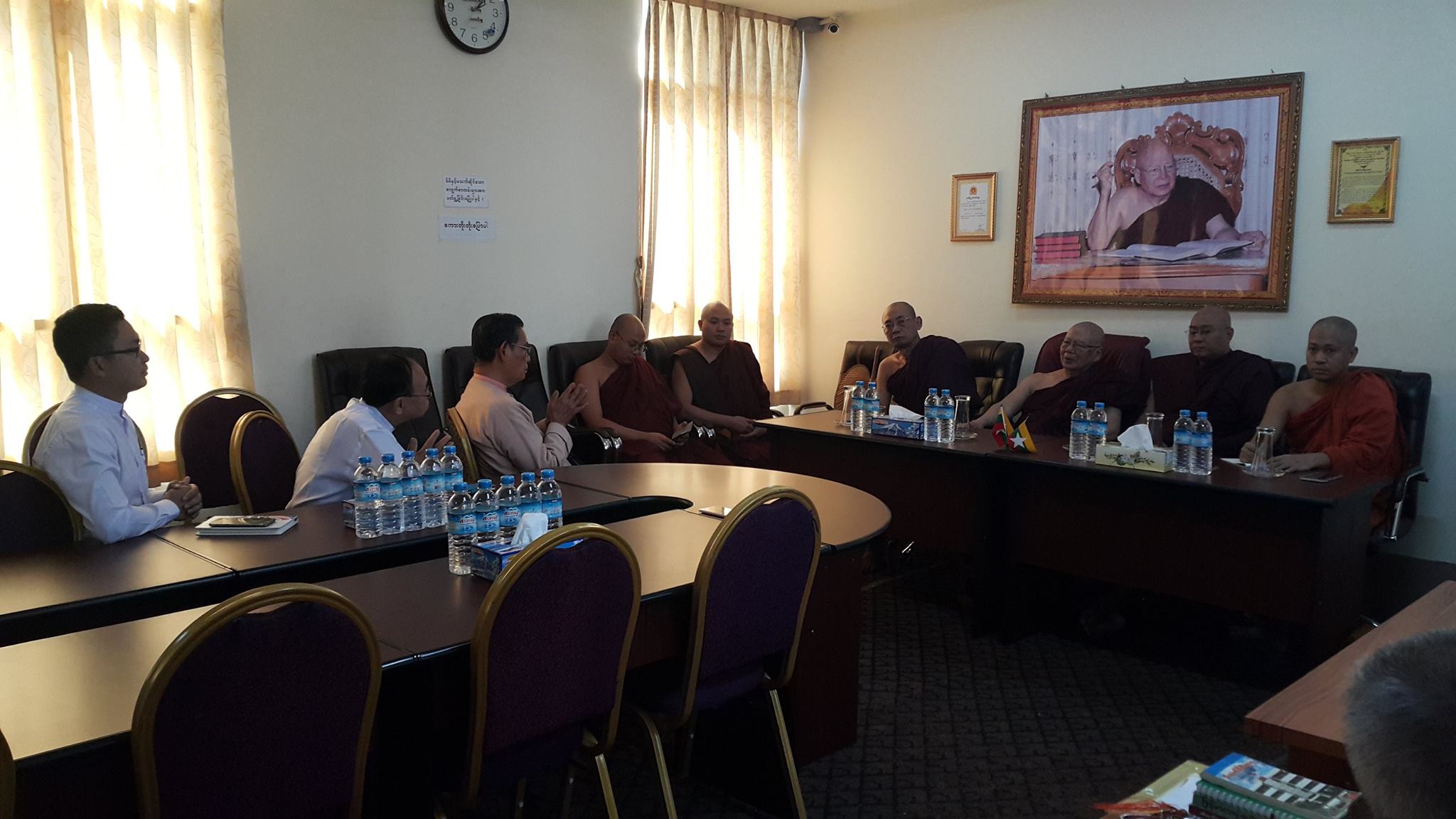 အန္အယ္လ္ဒီႏွင့္ မဘသဆရာေတာ္တို႔ ေတြ႔ဆံုေဆြးေႏြး