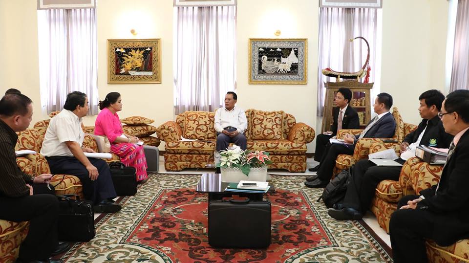 ေသဒဏ္က်ခံ ျမန္မာ ၂ ဦးကုိ ကူညီရန္ ဥပေဒပညာရွင္အဖြဲ႔ ထုိင္းႏိုင္ငံ ေရာက္ရွိ
