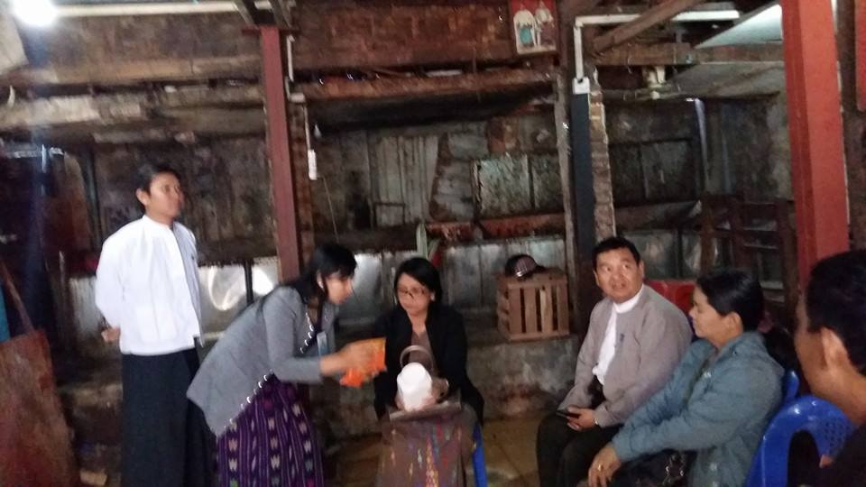 ငံုးမင္း င႐ုပ္ဆီလုပ္ငန္းကို ၀င္ေရာက္စစ္ေဆး၊ လုပ္ငန္းရပ္နားခိုင္းထား (ဓာတ္ပံု)