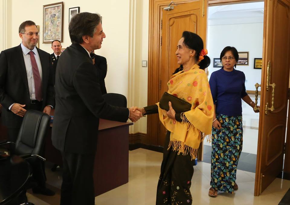 အေမရိကန္ ဒု-ႏုိင္ငံျခားေရးဝန္ႀကီးႏွင့္ ေဒၚေအာင္ဆန္းစုၾကည္ ေတြ႔ဆံု
