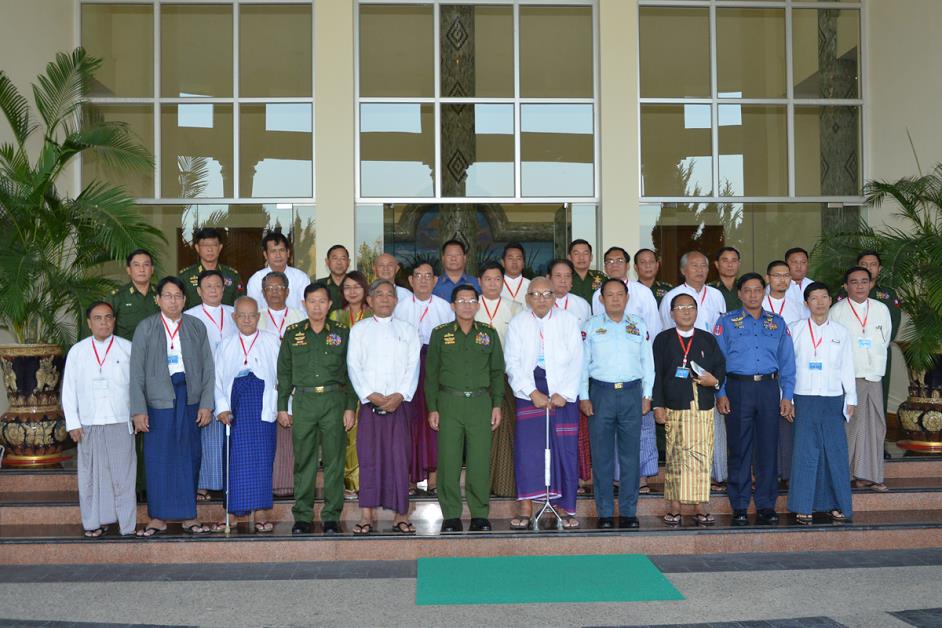 ကာခ်ဳပ္ႏွင့္ ျမန္မာႏိုင္ငံသတင္းမီဒီယာေကာင္စီအဖြဲ႔ဝင္မ်ား ေတြ႔ဆံု