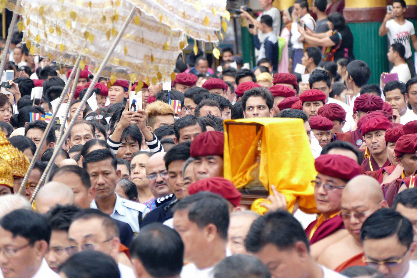 ျမတ္စြာဘုရား အ႐ုိးဓာတ္ေတာ္ပူေဇာ္ပြဲ (ဓာတ္ပုံ)