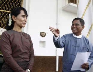ေတြ့​ဆံု​ေနြး​ေဆြး​ေရး​အ​ေပၚ ပါတီမ်ား​ အျမင္ကြဲျပား​