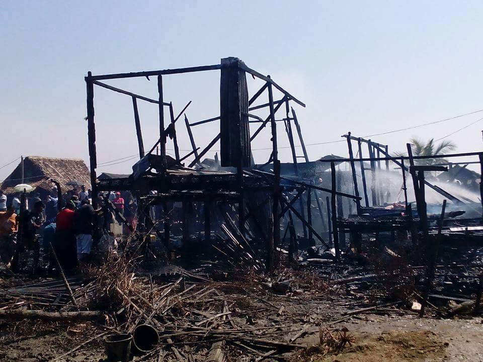 ေမာ္လၿမိဳင္ၿမိဳ႕တြင္ လူေနအိမ္ ၅ လုံး မီးေလာင္ကၽြမ္း