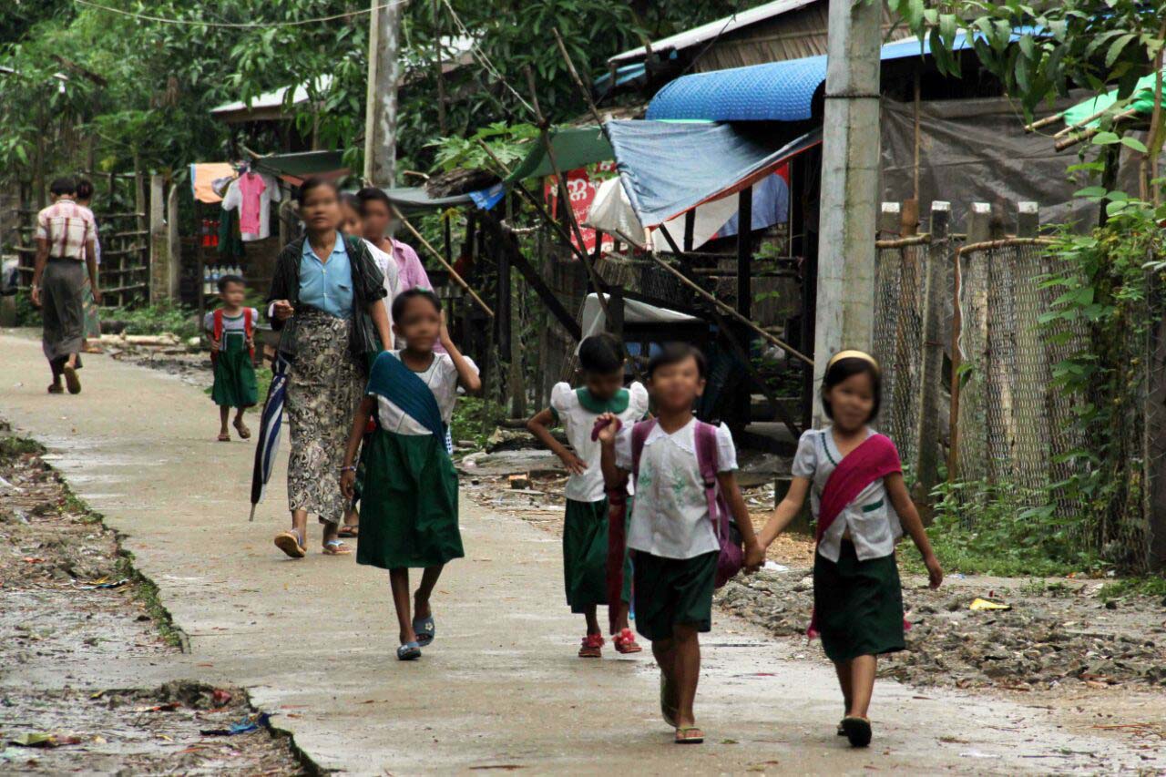 ဆင္းရဲခ်ဳိ႕တဲ့ေက်ာင္းသားမ်ားအတြက္ မွ််ေ၀ျခင္း စီမံခ်က္ အန္အယ္လ္ဒီစတင္မည္