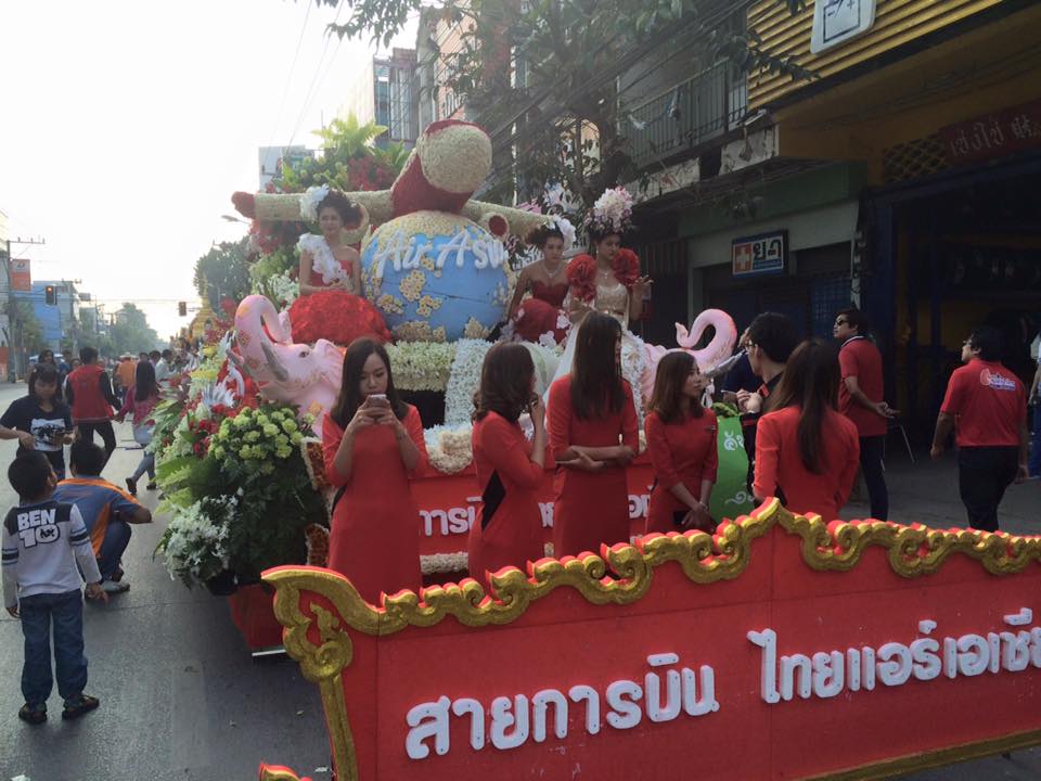 ခ်င္းမုိင္ၿမိဳ႕က ပန္းအလွျပကား လွည့္လည္ပြဲ (ဓာတ္ပုံ)