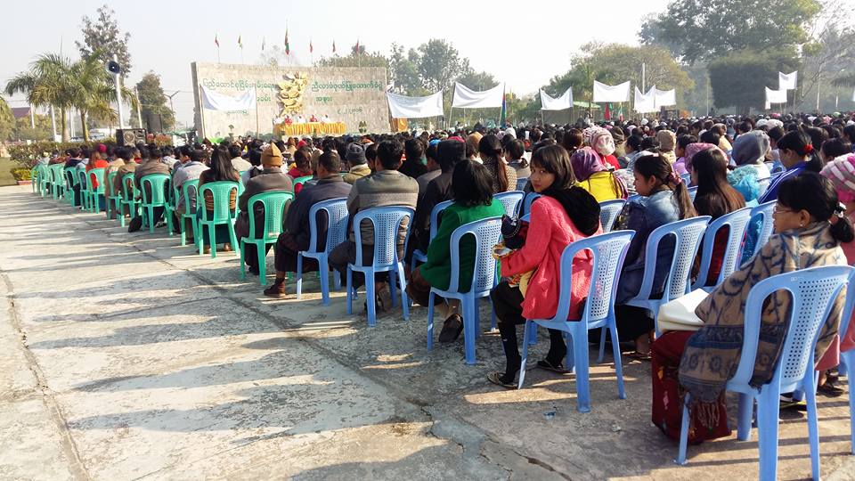 ၿငိမ္းခ်မ္းေရးညီလာခံ ေထာက္ခံပဲြ လြိဳင္ေကာ္ၿမိဳ႕တြင္ က်င္းပ (ဓာတ္ပံု)