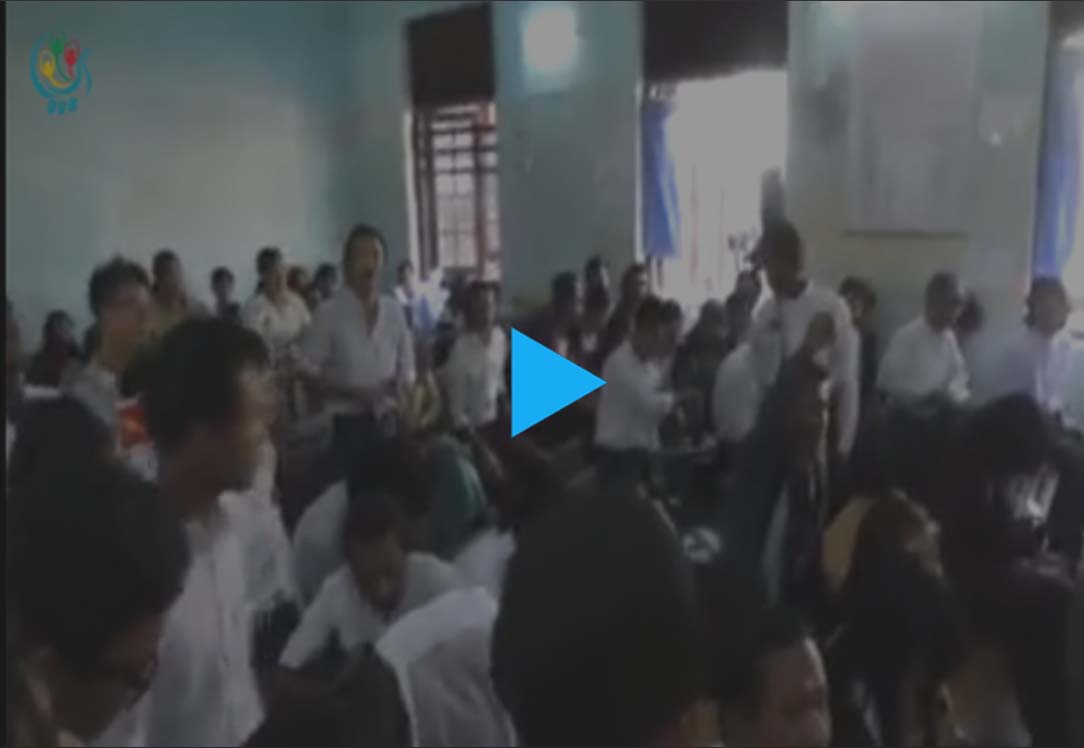 ေက်ာင္းသားမ်ား႐ုံးထုတ္စဥ္ တရားသူႀကီးေဒါသထြက္ၿပီး ႐ုံးခ်ိန္းရပ္ဆိုင္း (႐ုပ္သံ)