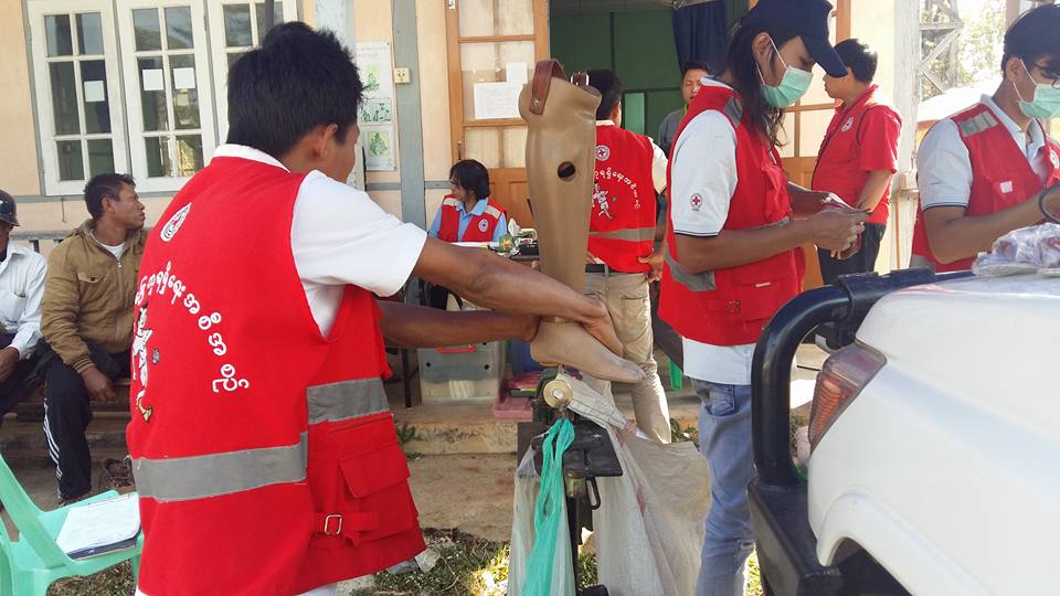 လြိဳင္ေကာ္တြင္ ေျခတုလက္တု ျပင္ဆင္မႈမ်ား ျပဳလုပ္ေပး