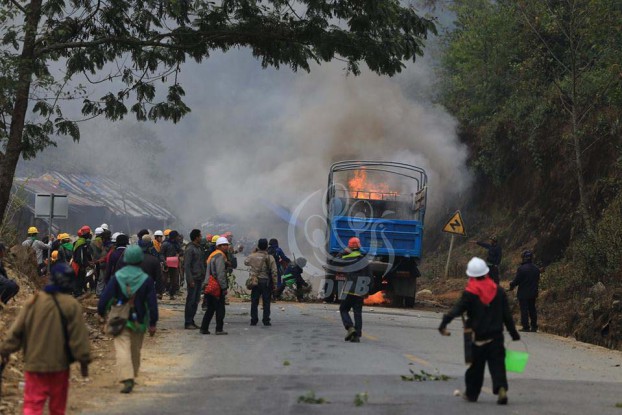 ဘိန္းခင္းဖ်က္အဖြဲ႔ တုိက္ခုိက္ခံရမႈ ခုံ႐ုံးဖြဲ႔ စစ္ေဆး