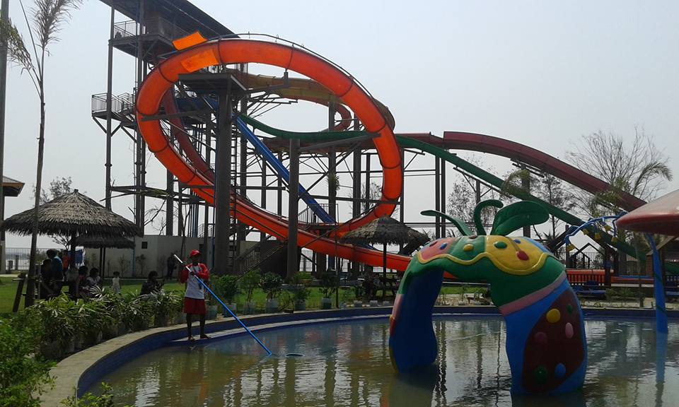 ေ၀ဖန္မႈေတြမ်ားေနသည့္ Yangon Waterboom ေခတၱပိတ္
