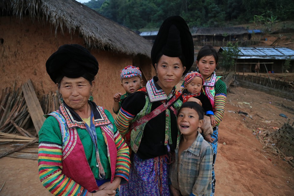 ျမန္မာျပည္က ရွားပါး ေျမာင္ဇီး တိုင္းရင္းသားမ်ား - ဓာတ္ပံု
