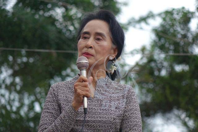 ေဒၚေအာင္ဆန္းစုၾကည္ သမၼတ တာ၀န္ထမ္းရြက္ႏိုင္ျခင္းမရွိသည့္အေပၚ အျမင္မ်ား