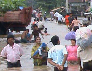 ျမစ္​ေရတက္မႈ​ေၾကာင့္​ ျမို့​အခ်ို့​ ​ေရျမုပ္