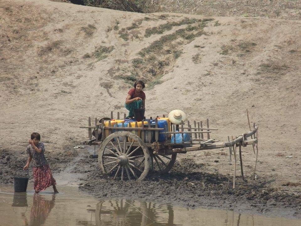 ကနီၿမိဳ႕နယ္ ေပါက္အင္းေက်းရြာ ေရခန္းေျခာက္ (ဓာတ္ပံု)