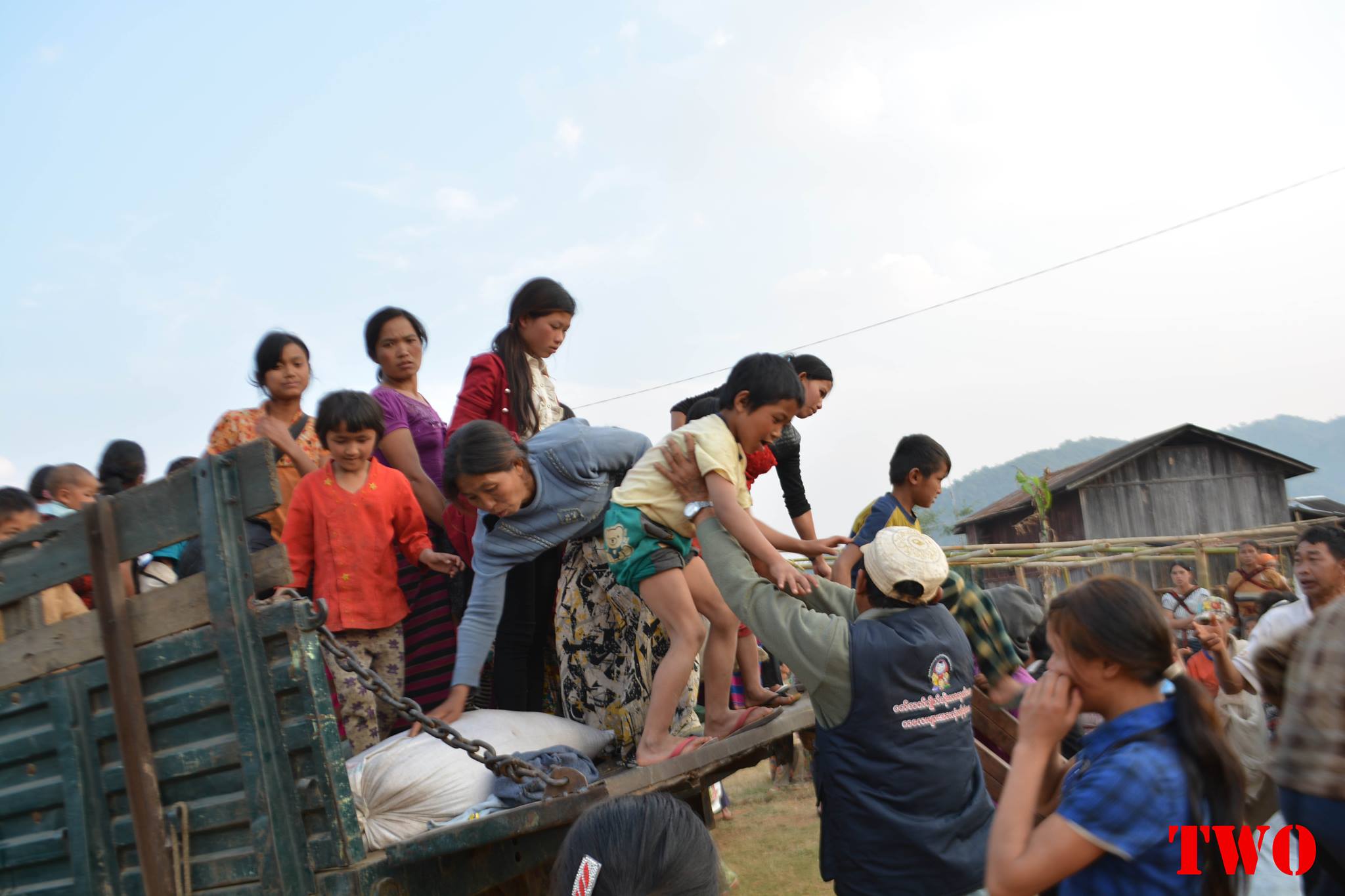 တအာင္းျပည္သူကုိ ပစ္မွတ္ထား တုိက္ခုိက္ေနသည့္အေပၚ ျပင္းထန္စြာကန္႔ကြက္
