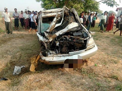 ေနျပည္ေတာ္-ရန္ကုန္ အျမန္လမ္းတြင္ အိမ္စီးယာဥ္တိမ္းေမွာက္၊ ၃ ဦးေသဆံုး