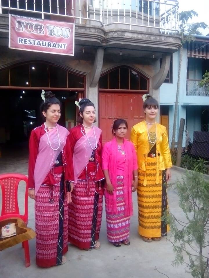 ႏုိင္ငံသားမ်ား ျမန္မာ၀တ္စုံျဖင့္ ပါ၀င္ခဲ့သည့္ ေျမာက္ဦးၿမိဳ႕က ရွင္ေလာင္းလွည့္ပြဲ (ဓာတ္ပုံ)
