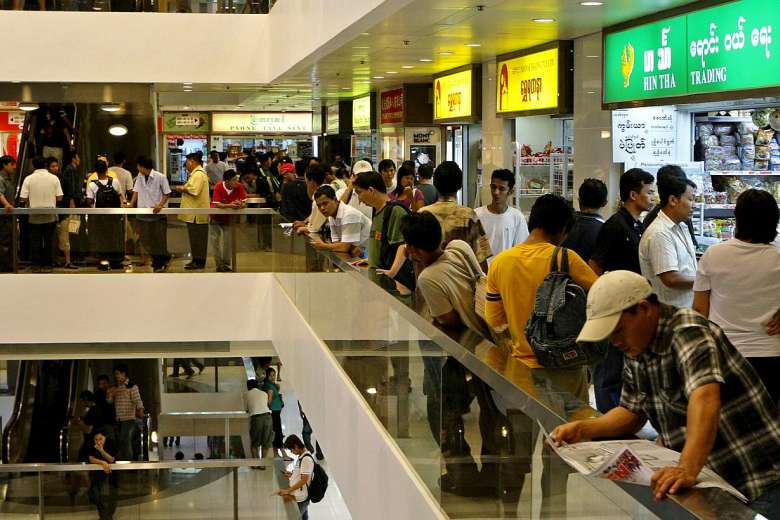 စင္ကာပူေရာက္ ျမန္မာကၽြမ္းက်င္ပညာရွင္မ်ား ေနရပ္ျပန္ရန္ျပင္
