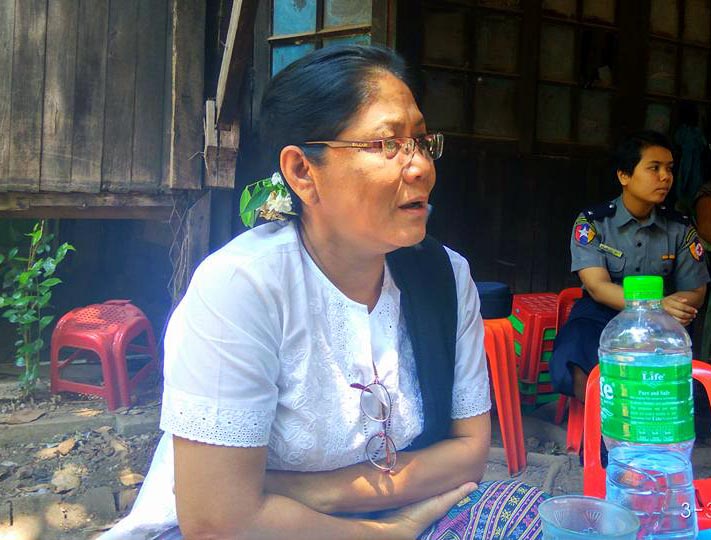 လက္ပံေတာင္းအေရး တ႐ုတ္သံ႐ုံးေရွ႕ဆႏၵျပခဲ့သည့္ ေဒါက္တာျမတ္ႏုခိုင္ကို ေထာင္ ၁ ႏွစ္ခ်
