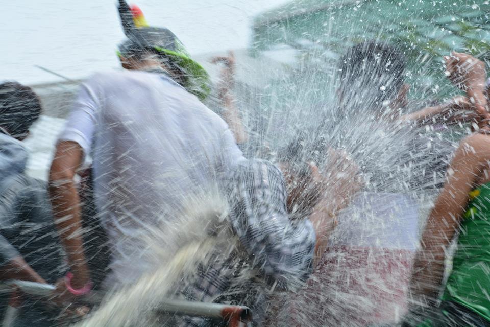 ေမာ္လၿမိဳင္ၿမိဳ႕ သၾကၤန္အက်ေန႔ ျမင္ကြင္းမ်ား