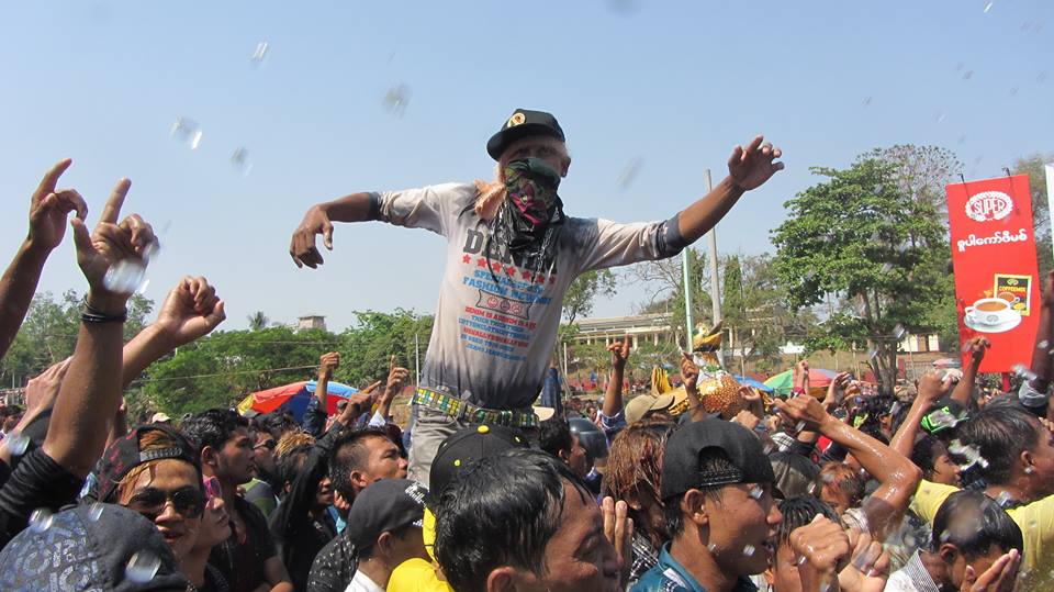 ေတာင္ငူ သႀကၤၤၤန္အတက္ေန႔့ ျမင္ကြင္းမ်ား