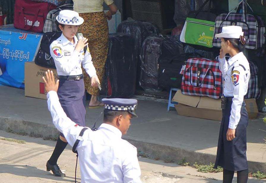 ေနျပည္ေတာ္ေကာင္စီနယ္ေျမအတြင္း ယာဥ္စည္းကမ္း လုိက္နာမႈအားနည္း
