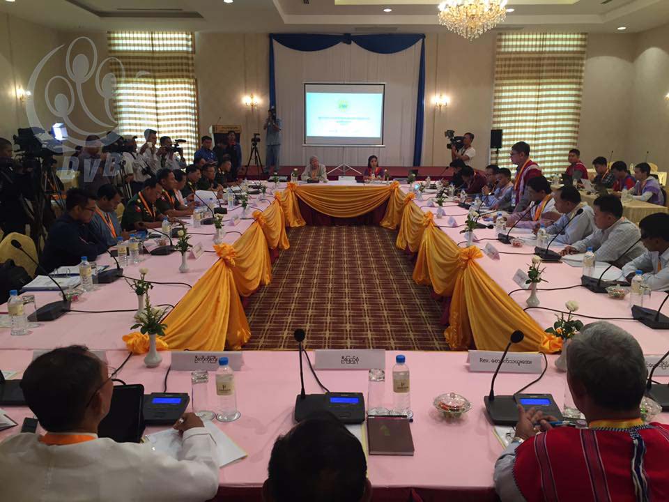 ျပည္ေထာင္စုအဆင့္ ပစ္ခတ္တိုက္ခိုက္မႈရပ္စဲေရးဆိုင္ရာ ပူးတြဲေစာင့္ၾကည့္ေရးေကာ္မတီ အစည္းအေ၀းက်င္းပ (ဓာတ္ပံု)