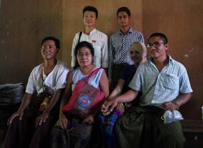 ဦးညီညီလြင္ (ရွင္ဂမၻီရ)ကို အလုပ္ၾကမ္းႏွင့္ ေထာင္ဒဏ္ ၆ လ ခ်မွတ္