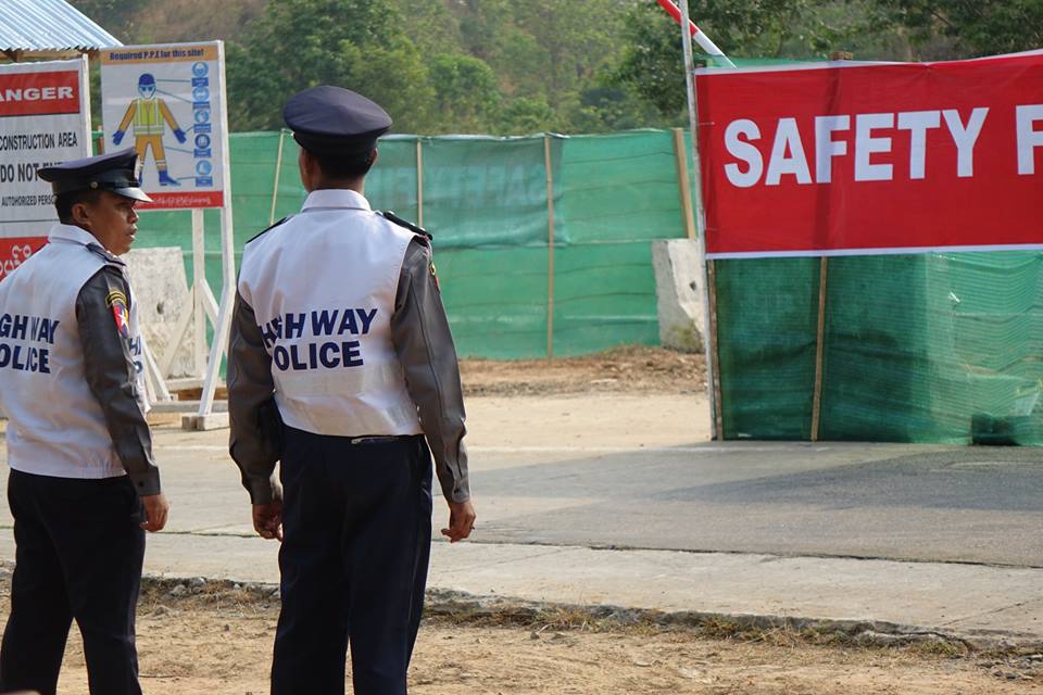 အျမန္လမ္းမႀကီး ယာဥ္မေတာ္တဆမႈေလွ်ာ့ခ်ေရး ရက္ ၁၀၀ စီမံခ်က္ စတင္