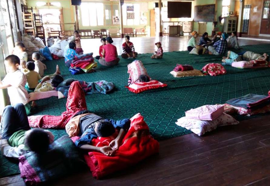 တအာင္းတပ္ႏွင့္ ရွမ္းတပ္ တိုက္ပြဲေၾကာင့္ ေက်ာက္မဲရြာသားမ်ား ထြက္ေျပး